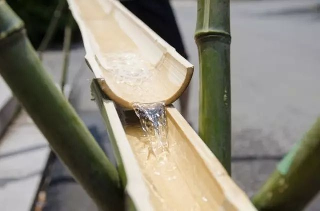 把用户的心智比作流水，把竹子比作页面，那么页面之间肯定要有承接，这样流水才顺畅